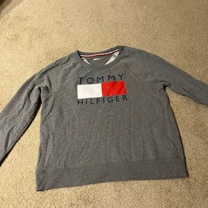 TOMMY HILFIGER SWEATSHIRT